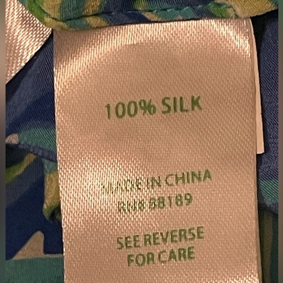 Lilly Pulitzer Lilly’s Lagoon Print Elsa Silk Sea Blue Top Blouse Size Small - Picture 11 of 13